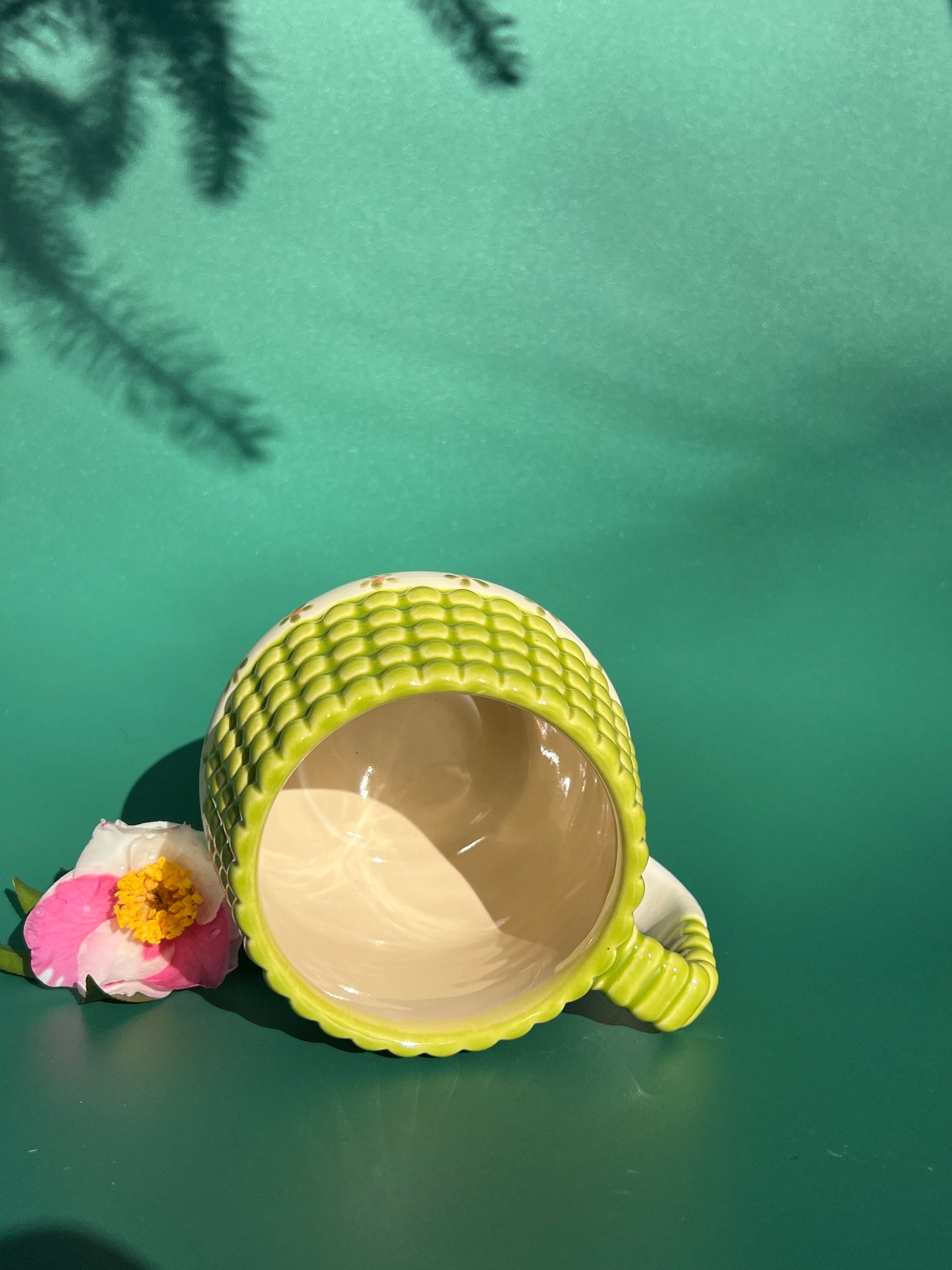 16oz Ludo Mug with Big Dimple Top in Green Flower