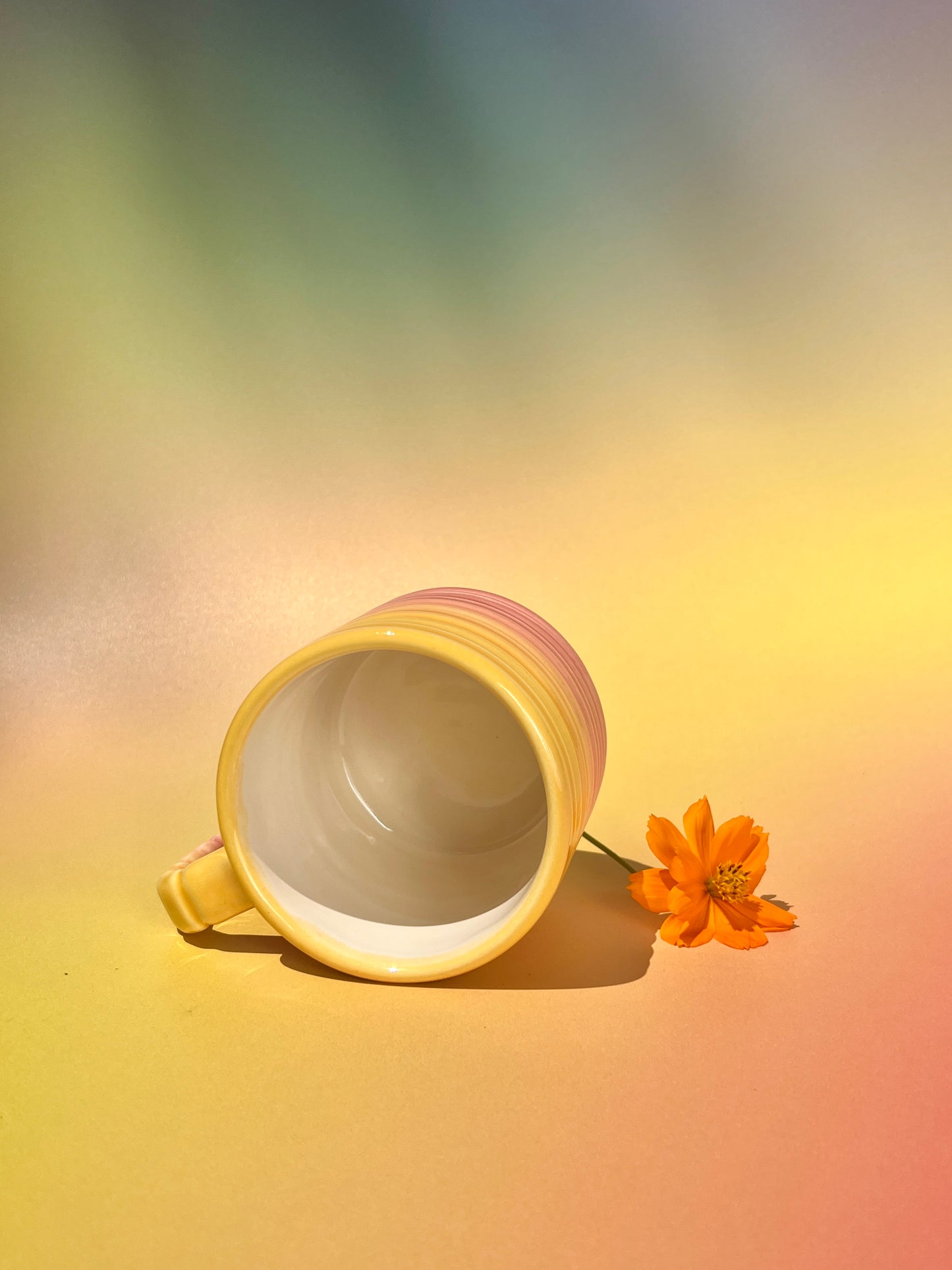 Rizzo Mug with Horizontal Texture in Sunrise Fade