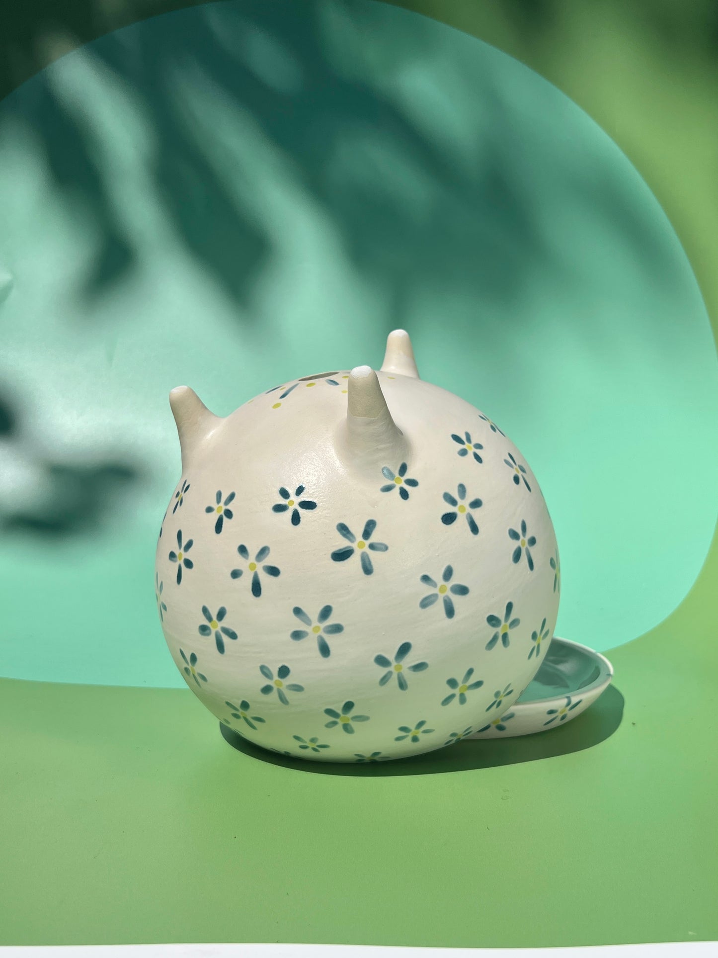 The Big Billina Planter in Teal Flower