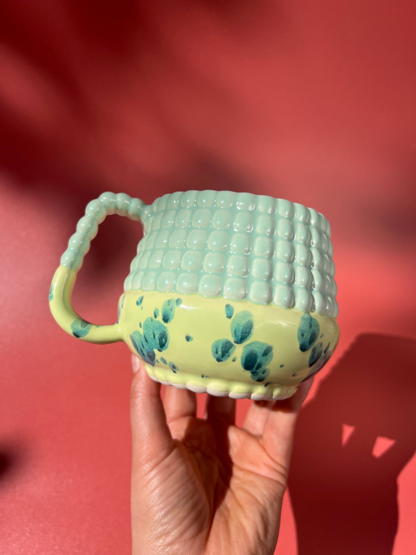 Ludo Mug with Big Dimple Top in Aqua Splotch
