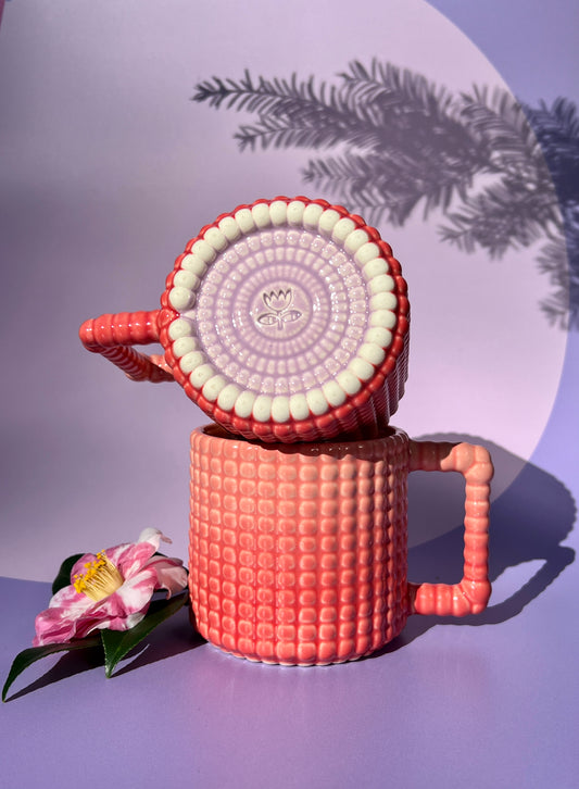 Gozarian Mug with Big Dimple Texture in Pink Coral Fade