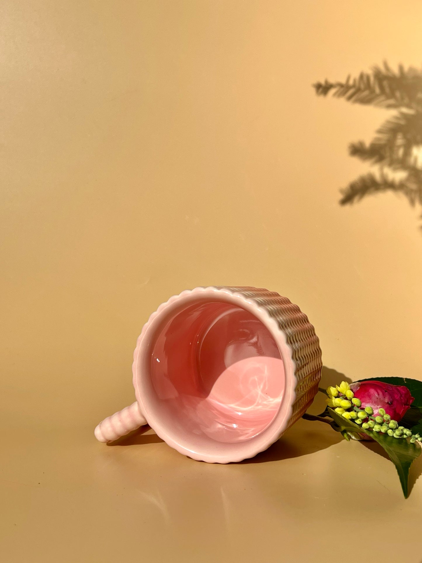 Gozarian Mug with Big Dimple Texture in Pink Fade