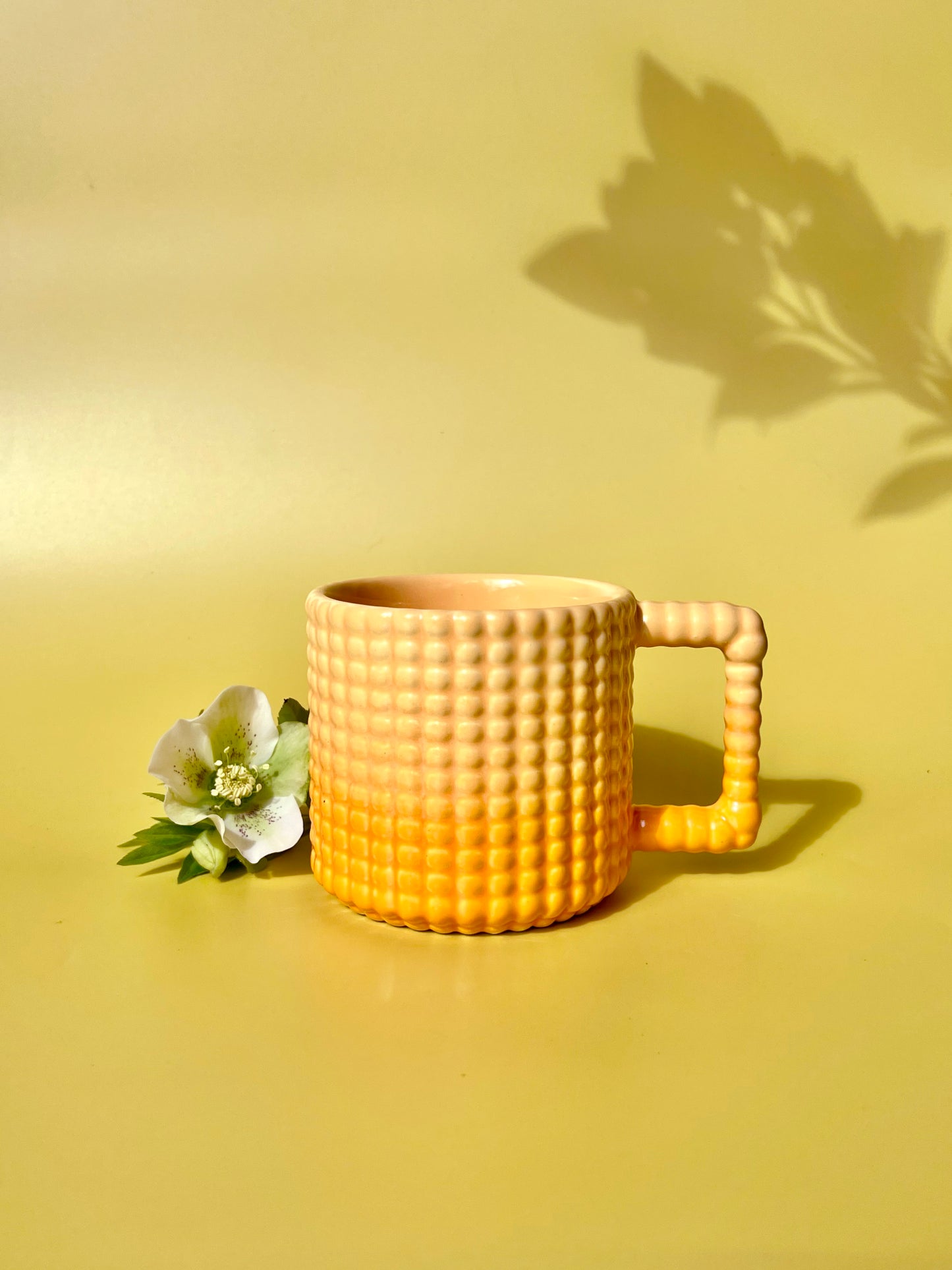 Gozarian Mug with Big Dimple Texture in Orange Fade