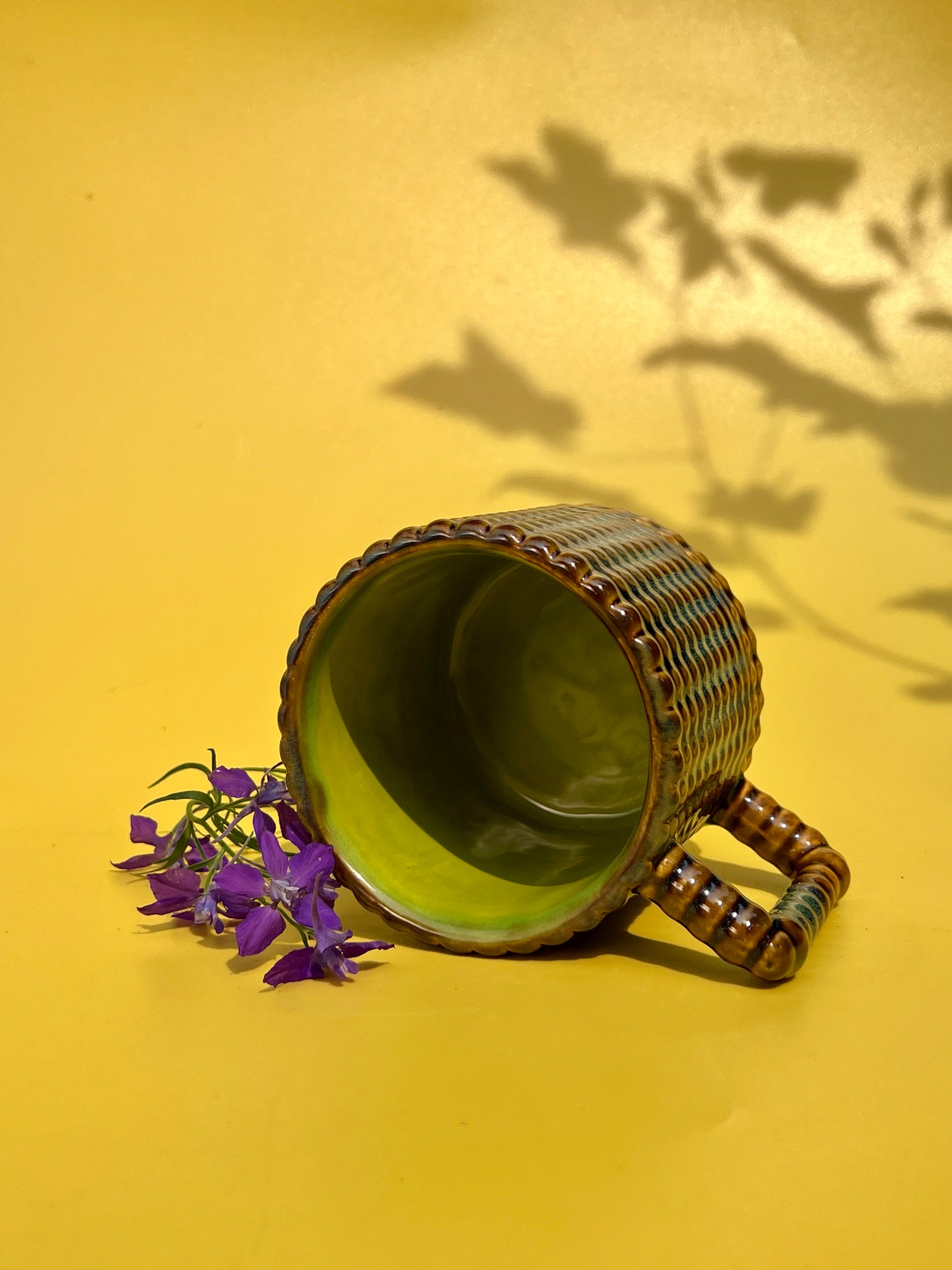 Gozarian Mug with Big Dimple Texture in Iron