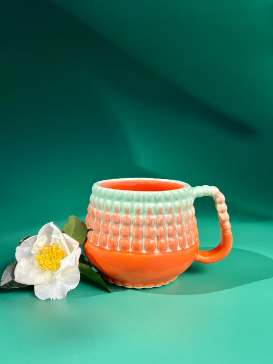 Ludo Mug with Big Dimple Top in Red Aqua Fade