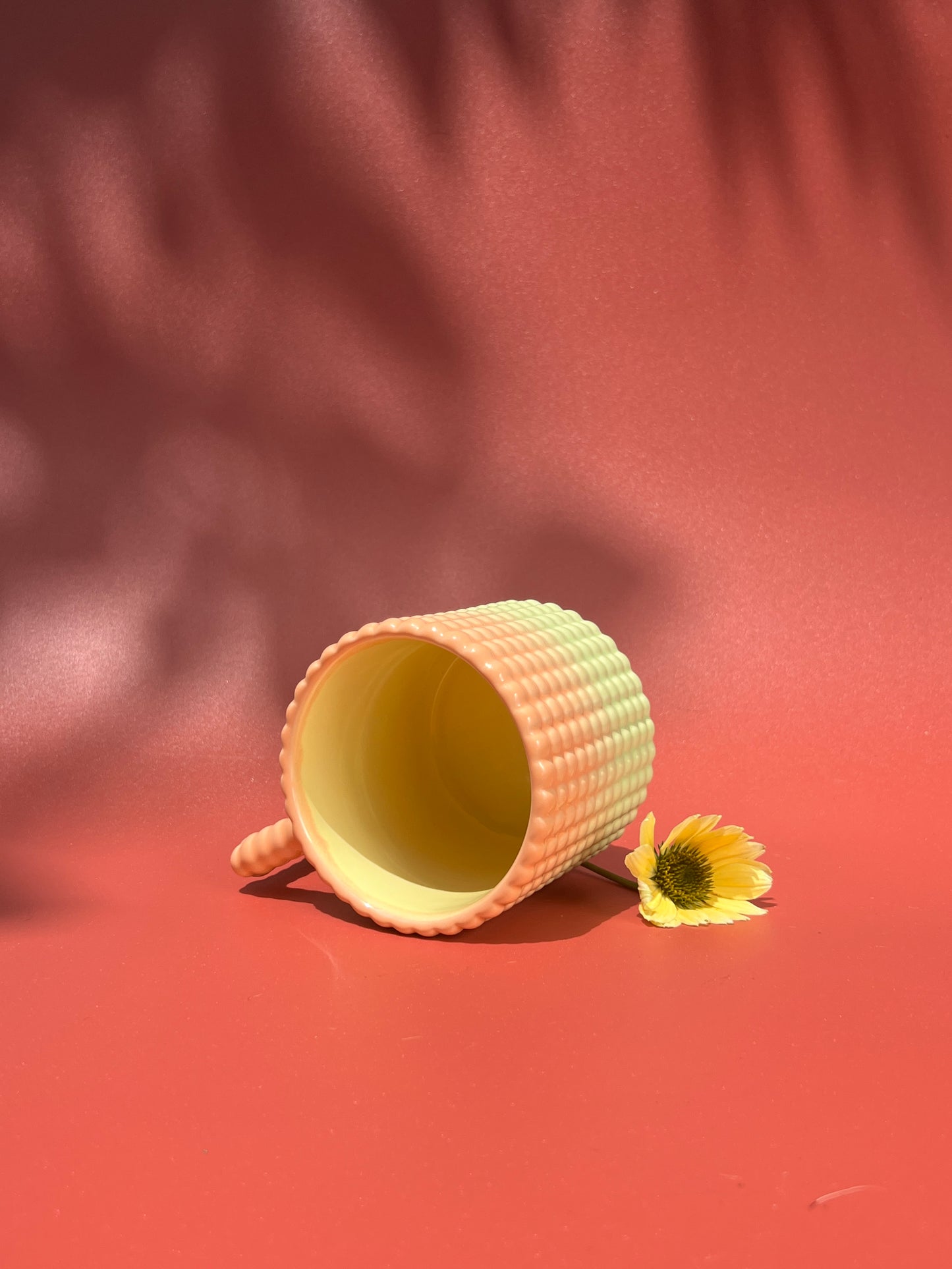 Gozarian Mug with Big Dimple Texture in Sherbert Fade