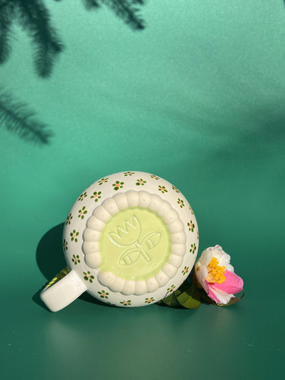 16oz Ludo Mug with Big Dimple Top in Green Flower