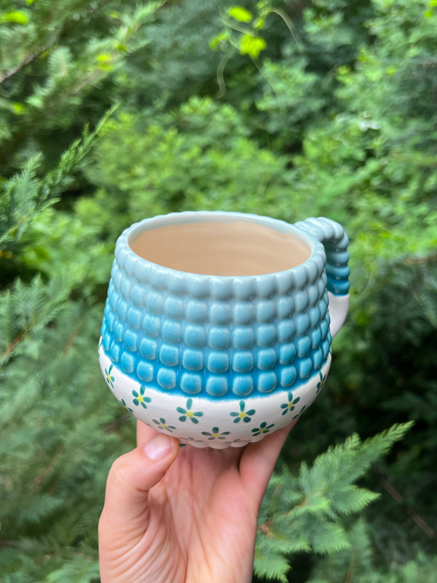 1 Donation WONKY Ludo Mug with Big Dimple Top in Aqua Flower