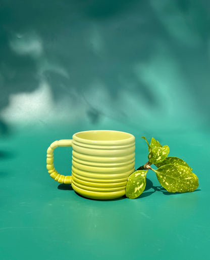 Rizzo Mug with Horizontal Texture in Grass Fade