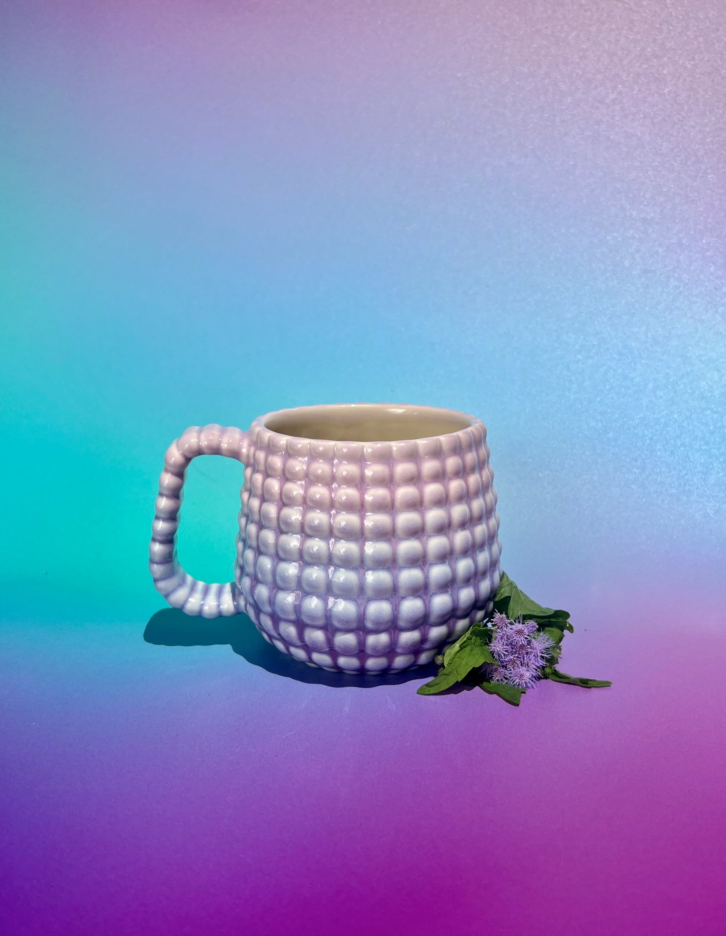 Ludo Mug with All Over Big Dimple in Purple Fade