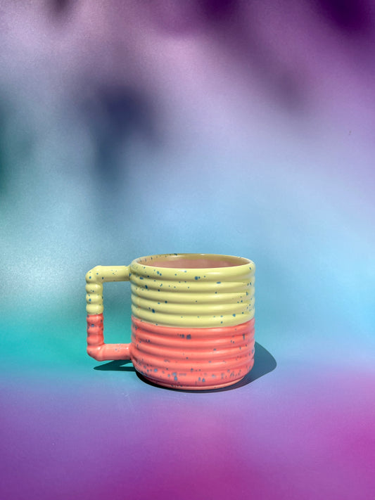 14oz Gozarian Mug with Horizontal Texture in Green and Coral Speck