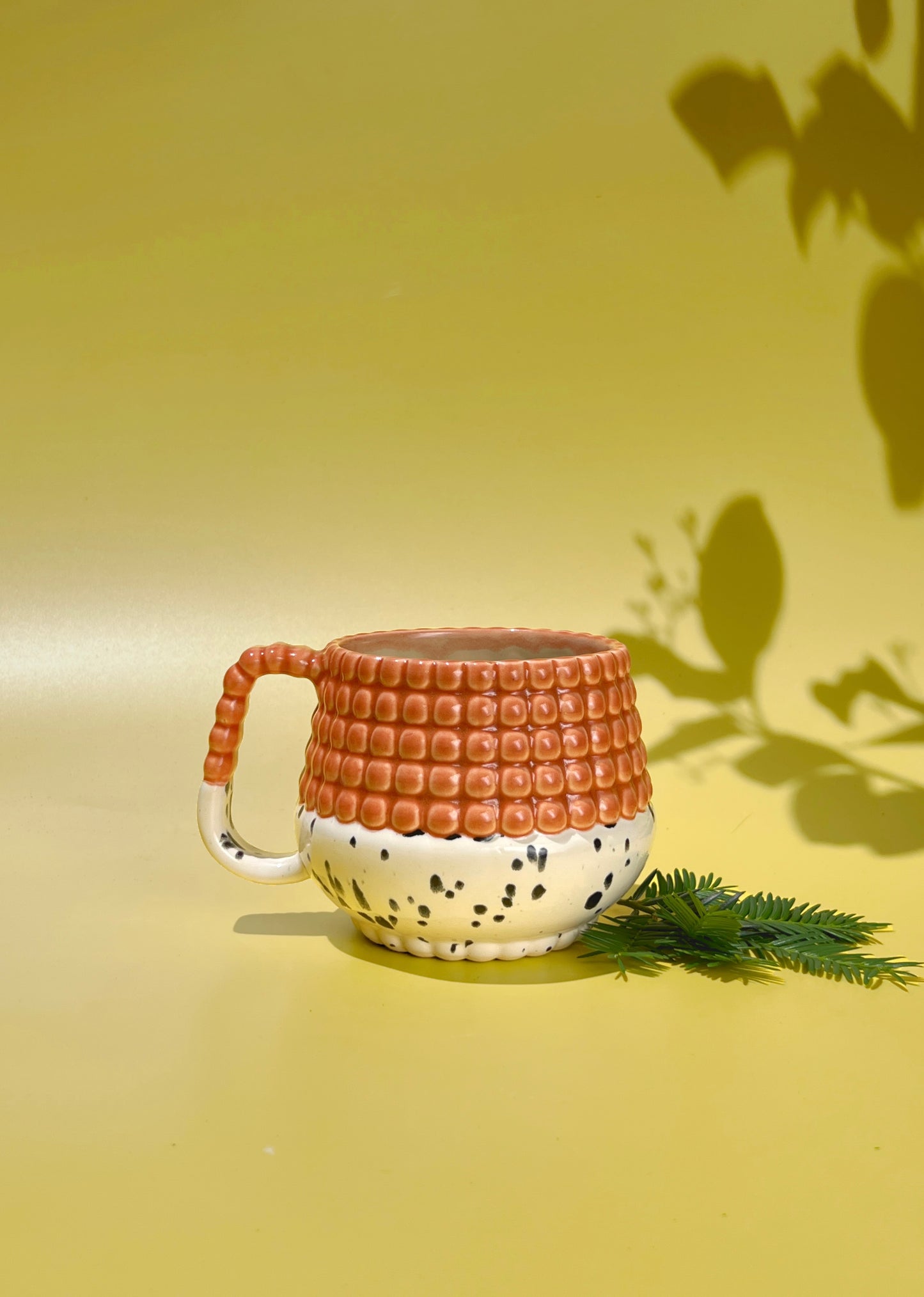 16oz Ludo Mug with Big Dimple Top in Cow Speck