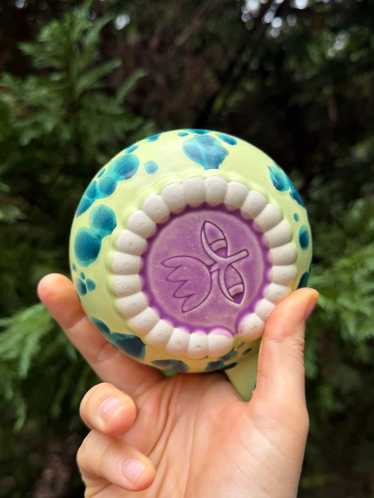 1 WONKY 16oz Ludo Mug with Big Dimple Top in Aqua Splotch And Purple Fade