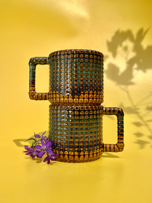 Gozarian Mug with Big Dimple Texture in Iron