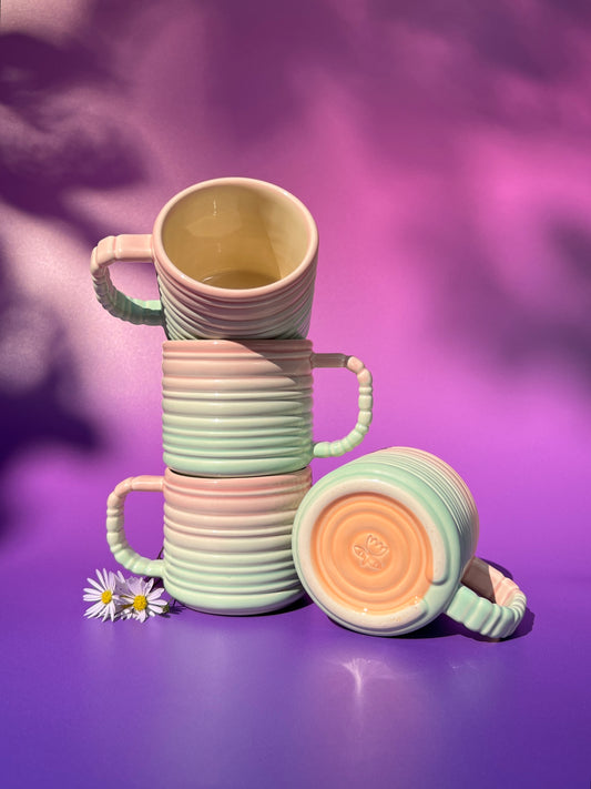 Rizzo Mug with Horizontal Texture in Birthday Fade